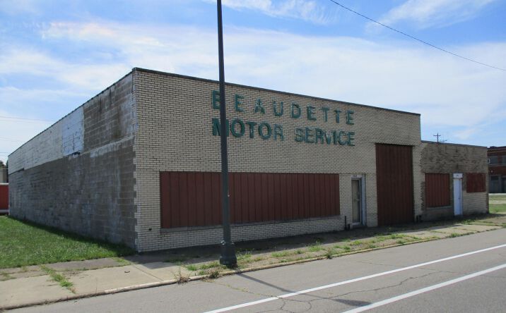 Pictures of Industrial, Retail, Office property located at 300 Territorial Road, Benton Harbor, MI 49022 for lease - image #1