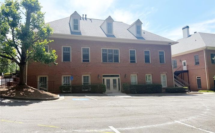 Pictures of Office property located at 7390 McGinnis Ferry Road, Suwanee, GA 30024 for lease - image #1