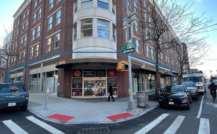 Pictures of Retail property located at 249 7th Ave, Brooklyn, NY 11215 for lease - image #1