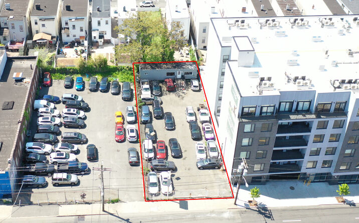 Pictures of Land property located at 847 Communipaw Ave, Jersey City, NJ 07304 for lease - image #1