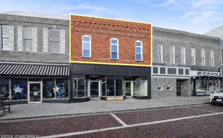 Pictures of Special Purpose property located at 525 COURT STREET UPPER LEVEL, Fulton, MO 65251 for lease - image #1