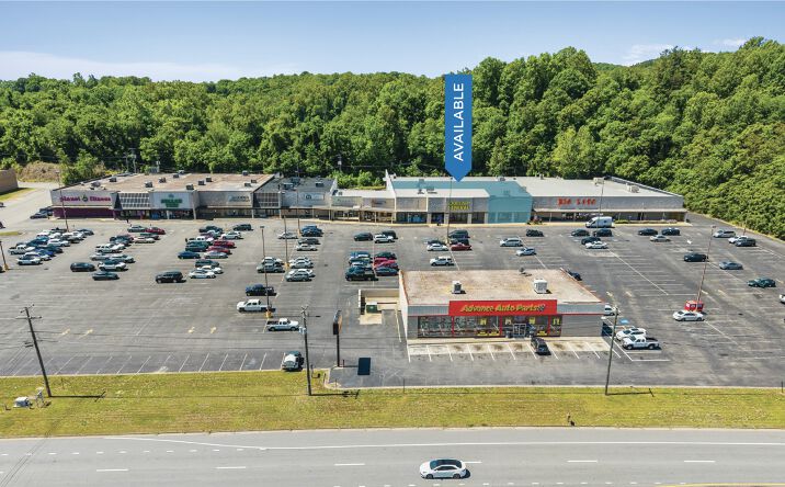 Pictures of Retail property located at 2646 Greensboro Road, Martinsville, VA 24112 for lease - image #1
