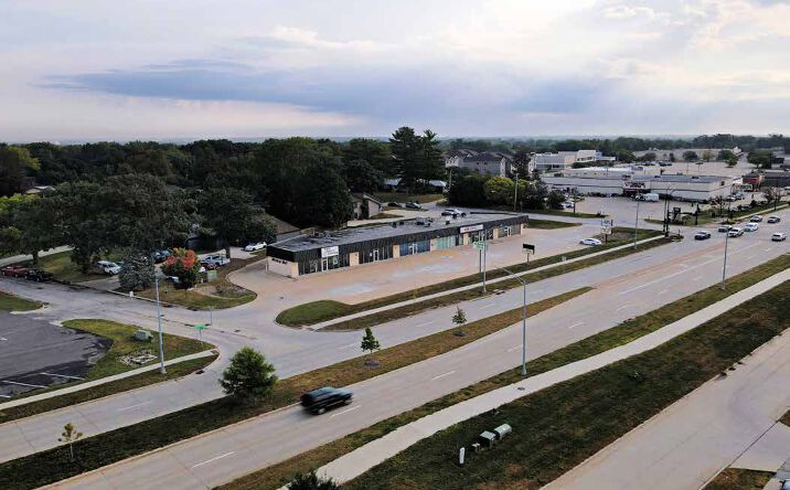 Pictures of Retail property located at 4116 University Avenue, Suite 104-105, Cedar Falls, IA 50613-6259 for lease - image #1