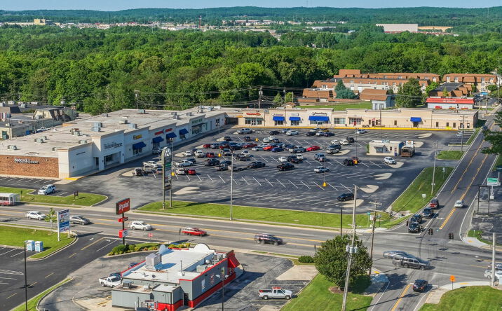 Pictures of Retail property located at 100 Cumberland Plaza, N Main Street, Crossville, TN 38555 for lease - image #1