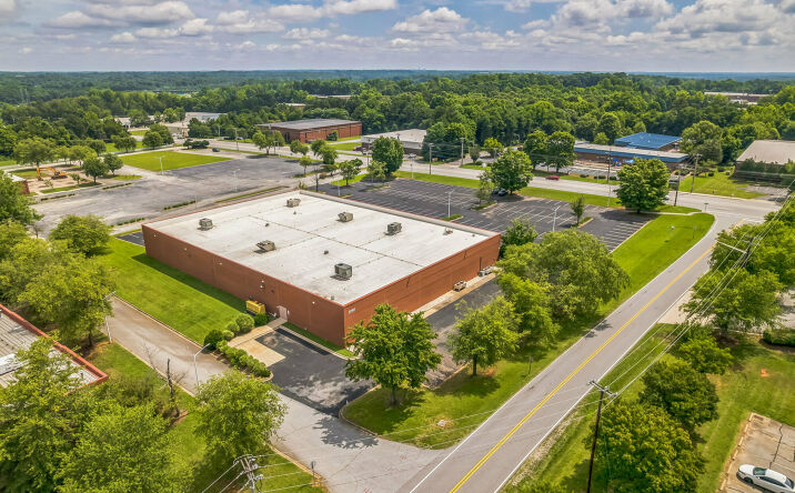 Pictures of Office property located at 2080 Brentwood St, High Point, NC 27263 for lease - image #1