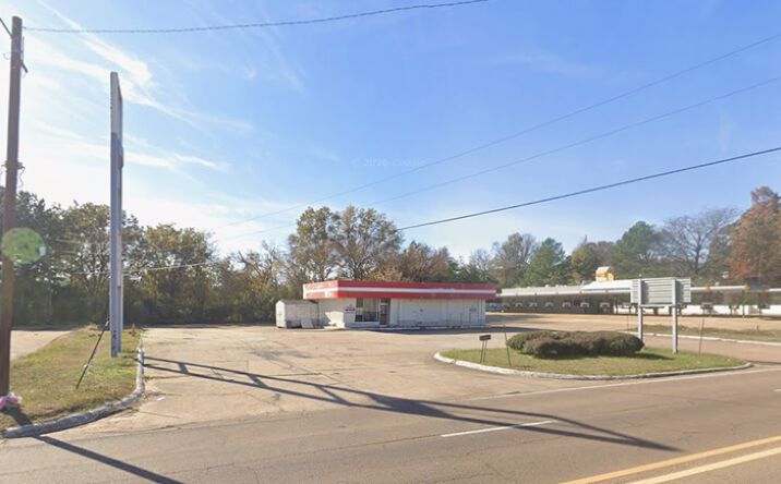 Pictures of Retail property located at 551 East Lee Street, Sardis, MS 38666 for lease - image #1