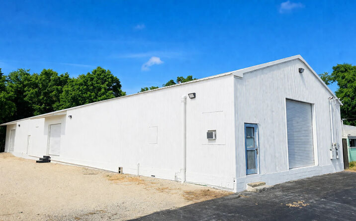 Pictures of Industrial property located at 3826 W Navy Blvd, Pensacola, FL 32507 for lease - image #1