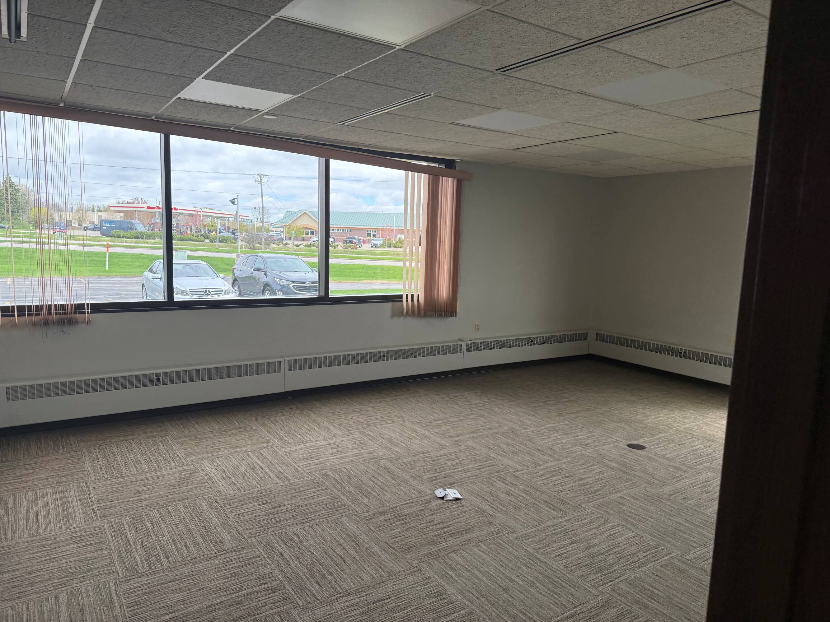 3529368