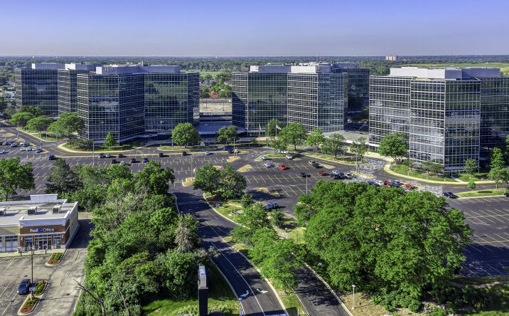 Pictures of Office property located at 5 Westbrook Corporate Center, Westchester, IL 60154 for lease - image #1