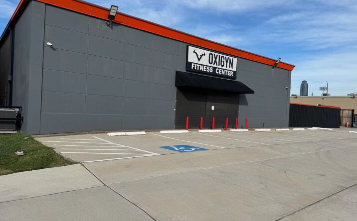 Pictures of Retail, Industrial property located at 5900 Schumacher Ln, Houston, TX 77057 for lease - image #1