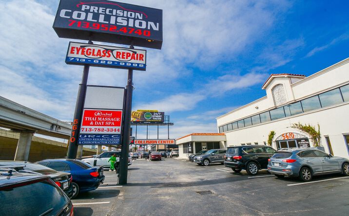 Pictures of Retail, Office, Industrial property located at 5610-5613 Southwest Fwy, Houston, TX 77057 for lease - image #1