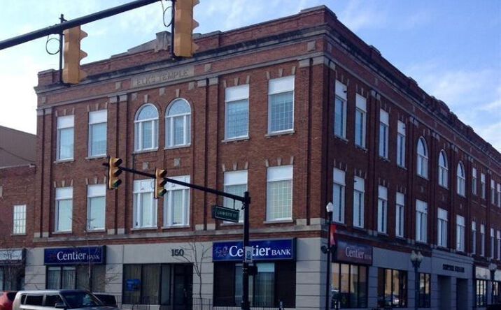 Pictures of Office property located at 150 W Lincolnway 2003, Valparaiso, IN 46383 for lease - image #1
