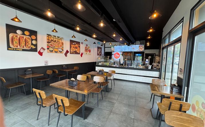 Pictures of Retail, Restaurant property located at 3935 Bell Boulevard, Bayside, NY 11361 for lease - image #1