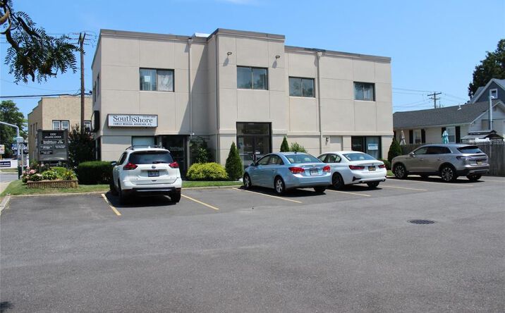 Pictures of Office property located at 1000 Atlantic Avenue, Hempstead, NY 11510 for lease - image #1