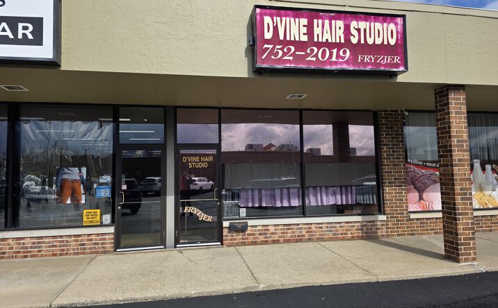 Pictures of Retail property located at 974 E Rollins Road, Round Lake Beach, IL 60073 for lease - image #1