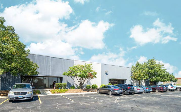 Pictures of Industrial property located at 890 Supreme Drive, Bensenville, IL 60106 for lease - image #1