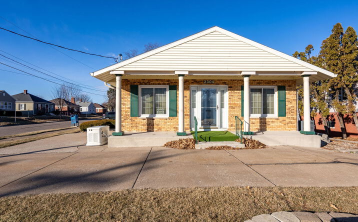 Pictures of Office property located at 2304 JERSEY RIDGE Road, Davenport, IA 52803 for lease - image #1