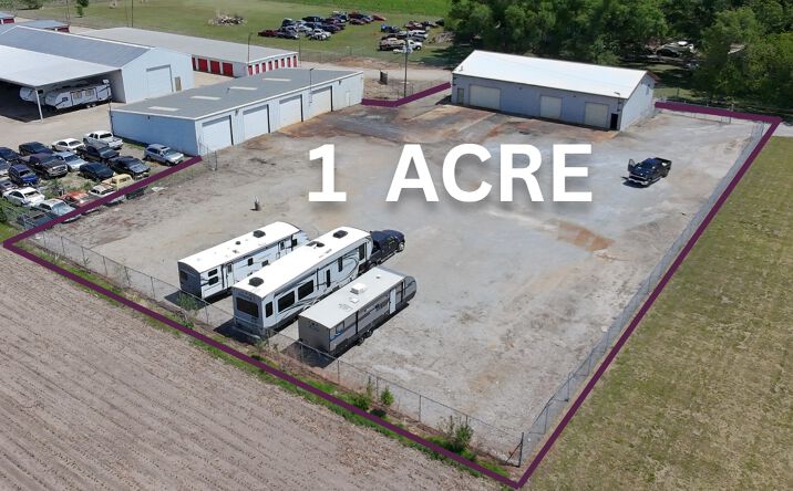 Pictures of Industrial, Special Purpose property located at 3300 Northwest 25th Street, Topeka, KS 66618 for lease - image #1