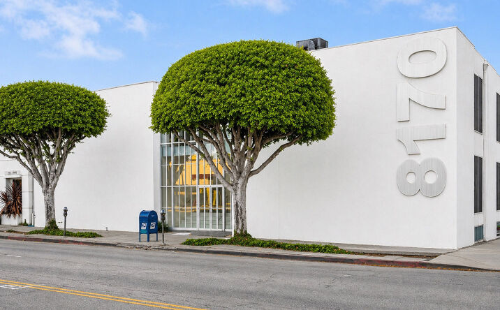 Pictures of Office property located at 8170 Beverly Blvd, Los Angeles, CA 90046 for lease - image #1