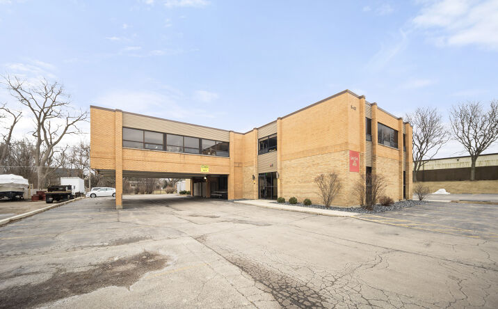 Pictures of Office, Industrial property located at 5413 WALNUT AVE, DOWNERS GROVE, IL 60515-4172 for lease - image #1