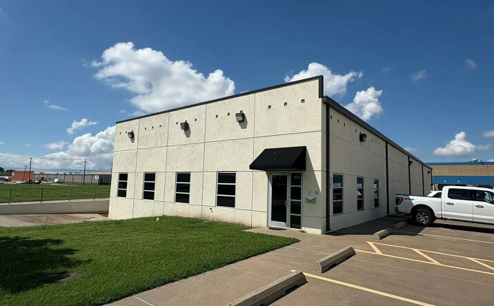 Pictures of Office, Industrial property located at 5117 NW 3rd St, Oklahoma City, OK 73127 for lease - image #1