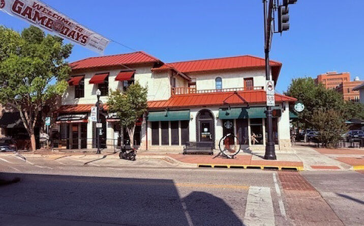 Pictures of Retail property located at 225 W. Boyd, Norman, OK 73071 for lease - image #1