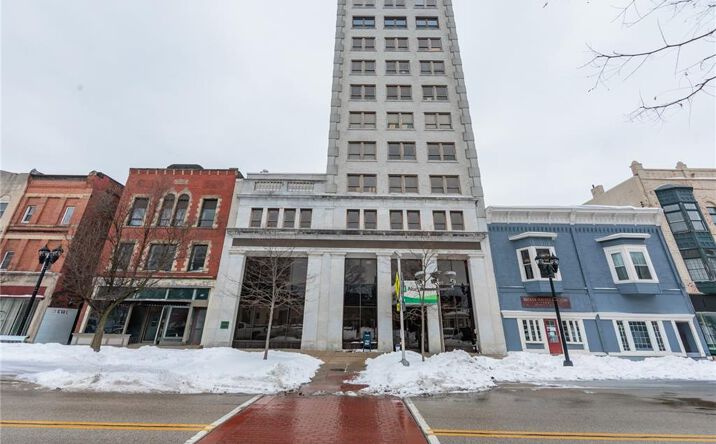 Pictures of Office, Special Purpose property located at 124 Middle Avenue, Elyria, OH 44035 for lease - image #1