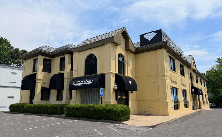 Pictures of Retail property located at 376 S. Perkins Extd, Memphis, TN 38117 for lease - image #1