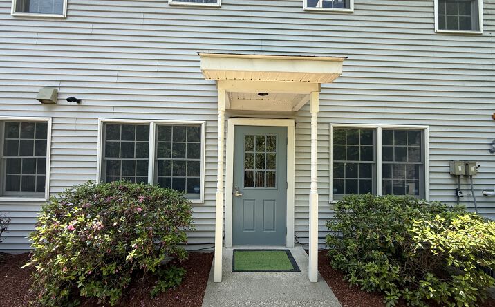 Pictures of Office property located at 694 Main Street, Holden, MA 01541 for lease - image #1