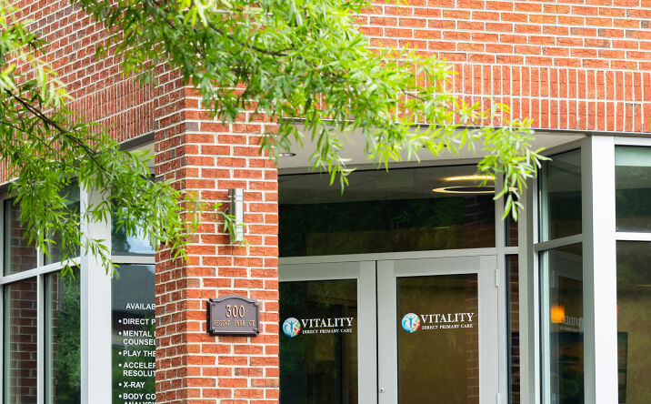 Pictures of Office property located at 300 Regent Park Ct, Greenville, SC 29607 for lease - image #1
