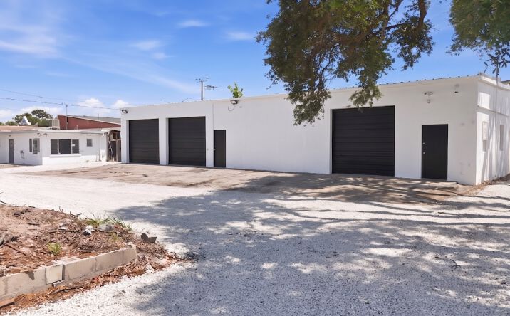 Pictures of Retail, Office, Industrial property located at 105 North Tamiami Trail, Nokomis, FL 34275 for lease - image #1