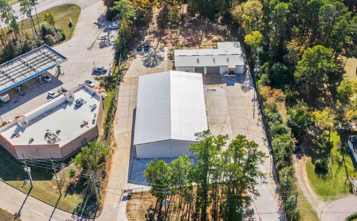 Pictures of Industrial property located at 2047 Teas Nursery Road, Conroe, TX 77304 for lease - image #1