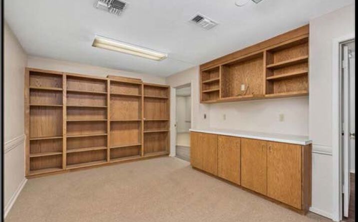 Pictures of Office property located at 1803 Greenfield Plaza, Bryan, TX 77802 for lease - image #1