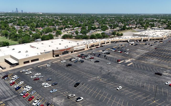 Pictures of Retail property located at 2209 West Interstate 240 Service Road, Oklahoma City, OK 73159 for lease - image #1