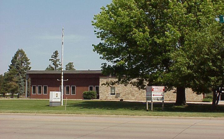 Pictures of Office property located at 2800 FIRST AVE E, NEWTON, IA 50208 for lease - image #1