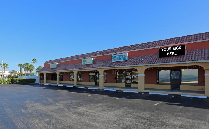 Pictures of Retail property located at 2323 NW Federal Hwy, Stuart, FL 34994 for lease - image #1