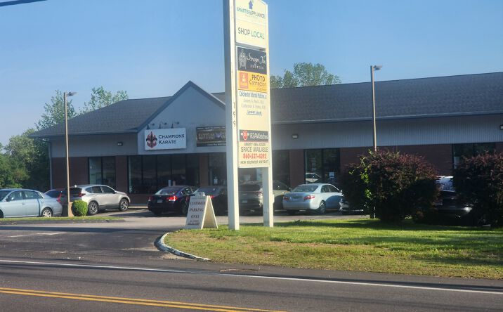 Pictures of Retail, Office, Special Purpose property located at 199 Old Hartford Road, Colchester, CT 06415-2739 for lease - image #1