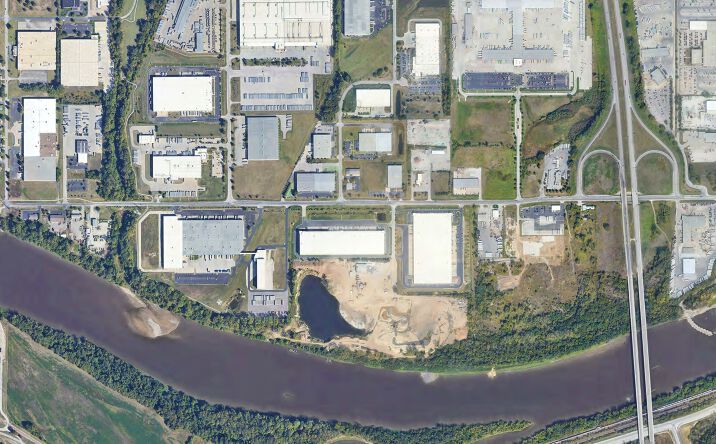 Pictures of Industrial, Office property located at 10011 Woodend Road, Edwardsville, KS 66111-1763 for lease - image #1