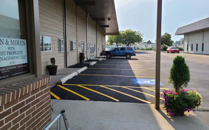 Pictures of Retail, Office property located at 2922 E Cleveland Boulevard, Caldwell, ID 83605 for lease - image #1