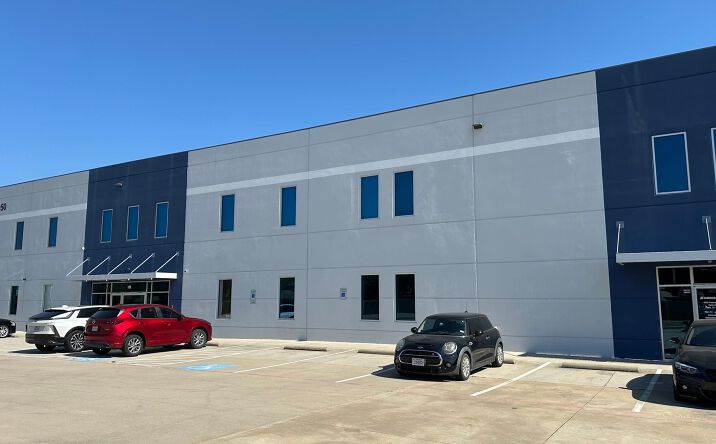 Pictures of Industrial property located at 4050 Premier Dr, Plano, TX 75023 for lease - image #1