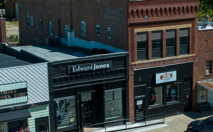 Pictures of Office property located at 121 N Main St, Janesville, MN 56048 for lease - image #1