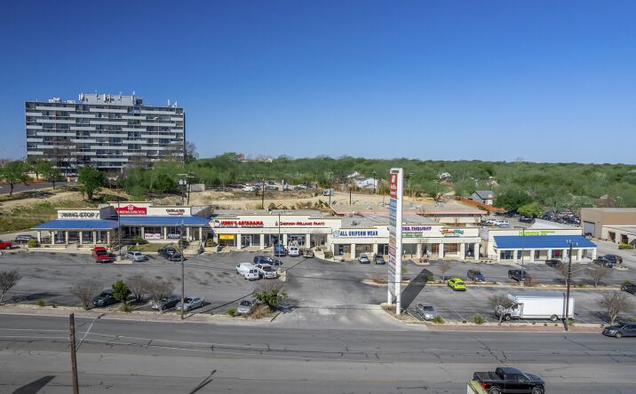 Pictures of Retail property located at 7075 San Pedro Avenue, San Antonio, TX 78216 for lease - image #1