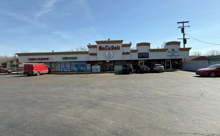 Pictures of Retail property located at 35974-35990 S Gratiot Ave, Clinton Township, MI 48035 for lease - image #1