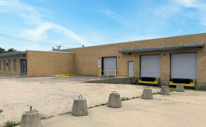 Pictures of Industrial property located at 2063 Frontage Rd., Des Plaines, IL 60018 for lease - image #1