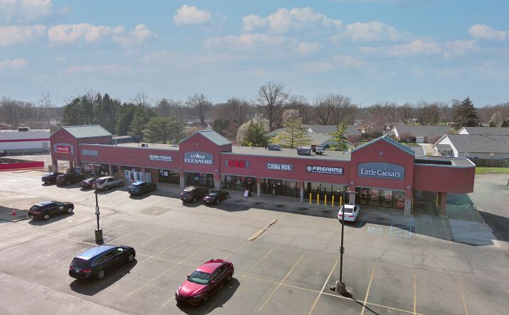 Pictures of Retail property located at 6320 Oaklandon Rd., Indianapolis, IN 46236 for lease - image #1
