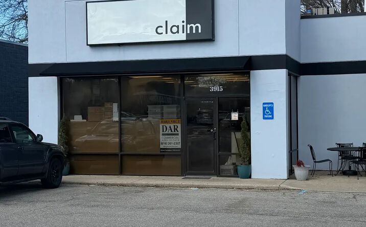 Pictures of Retail, Office, Restaurant property located at 3915 Plainfield Ave NE, Grand Rapids, MI 49505 for lease - image #1
