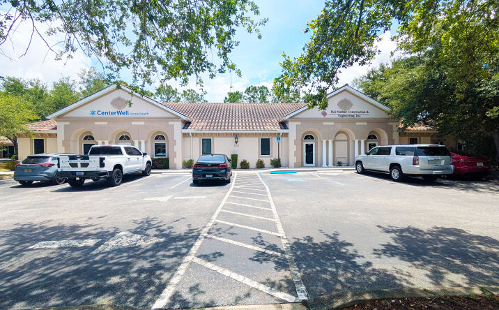 Pictures of Office property located at 5265 OFFICE PARK BLVD, BRADENTON, FL 34203-3441 for lease - image #1