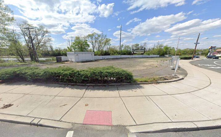Pictures of Retail property located at 342 Brooklawn Circle, Brooklawn, NJ 08030 for lease - image #1