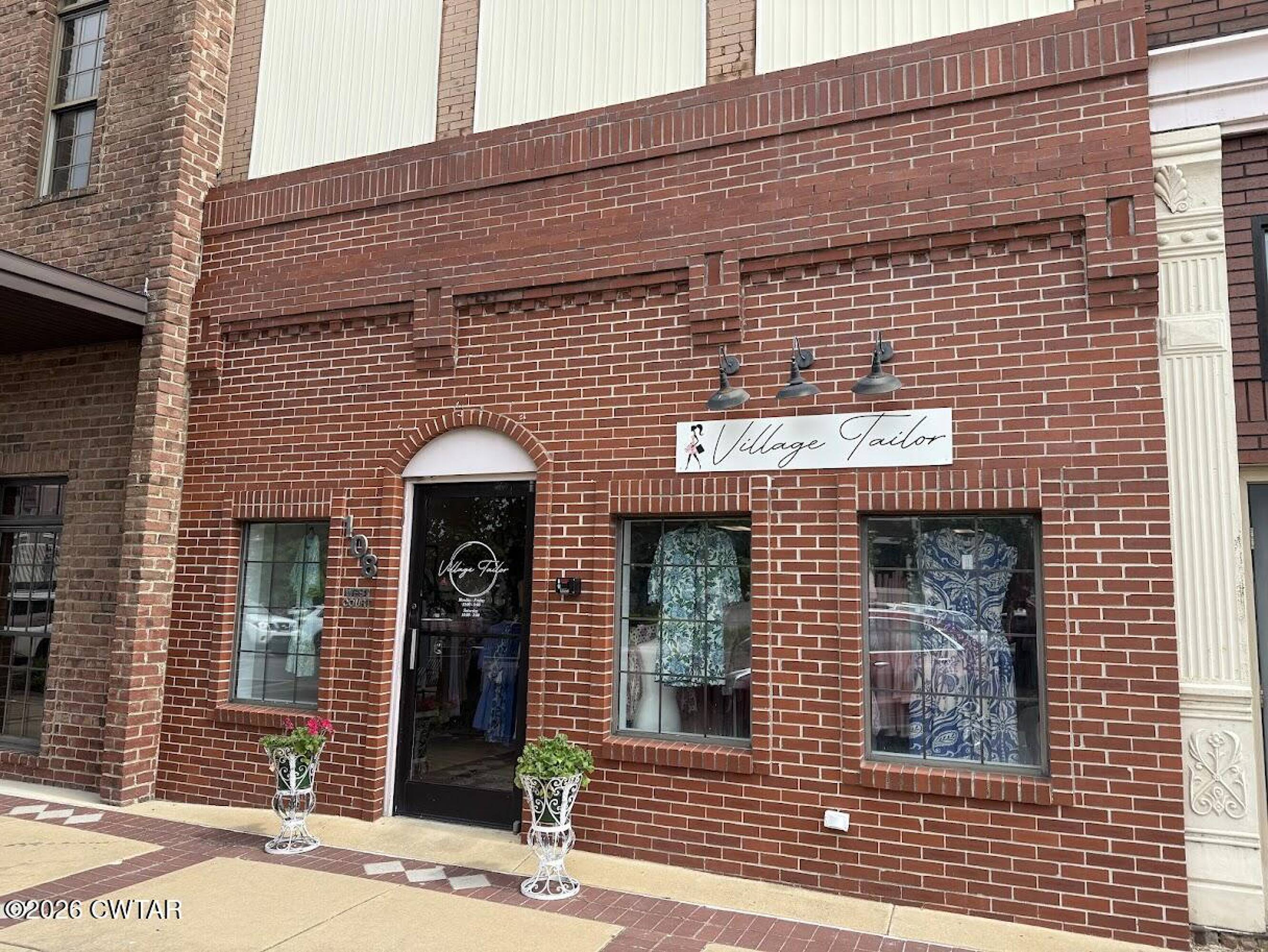 108 W Court St, Dyersburg, TN 38024