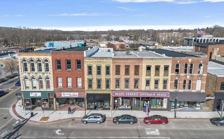 Pictures of Retail, Restaurant, Office property located at 105 E Main Street, Niles, MI 49120 for lease - image #1